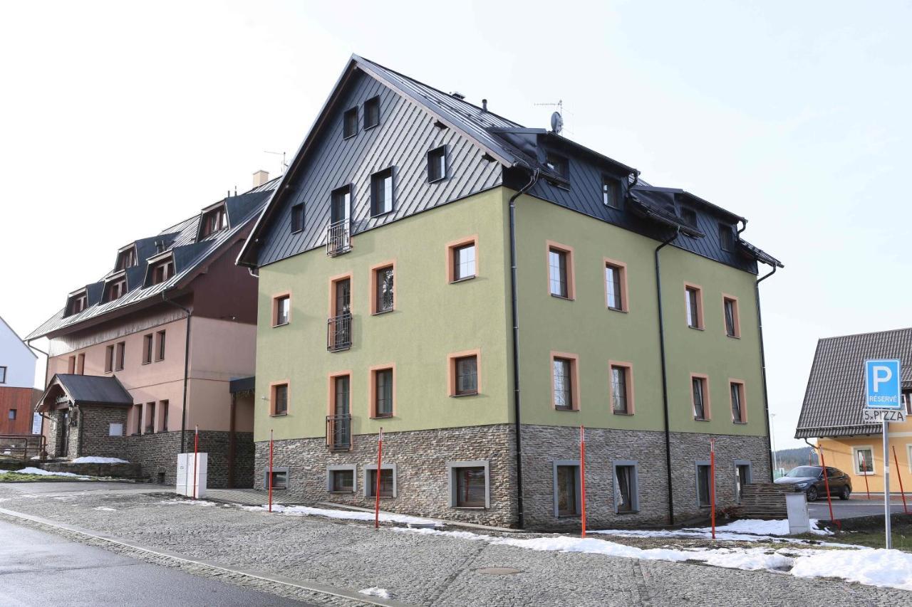 Apartmany Aura Божий Дар Экстерьер фото